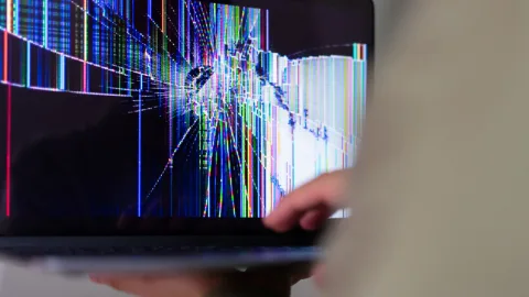 Wymiana ekranu dotykowego w laptopach 2w1