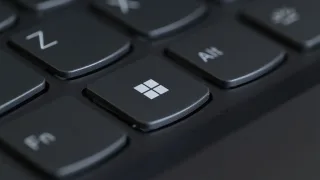 Klawisz Windows na klawiaturze w zbliżeniu