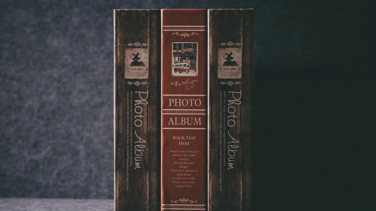 Ułożone albumy fotograficzne