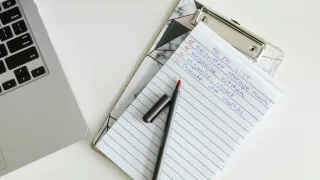 Lista zadań przy laptopie — obsługa programu Subiekt