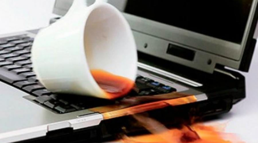 Naprawa laptopa po zalaniu